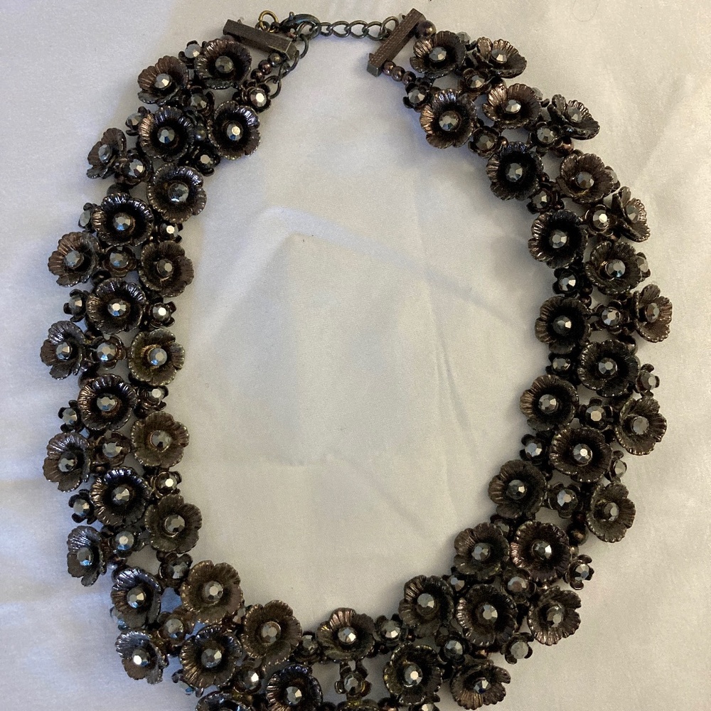 Wired Floral Wreath Necklace